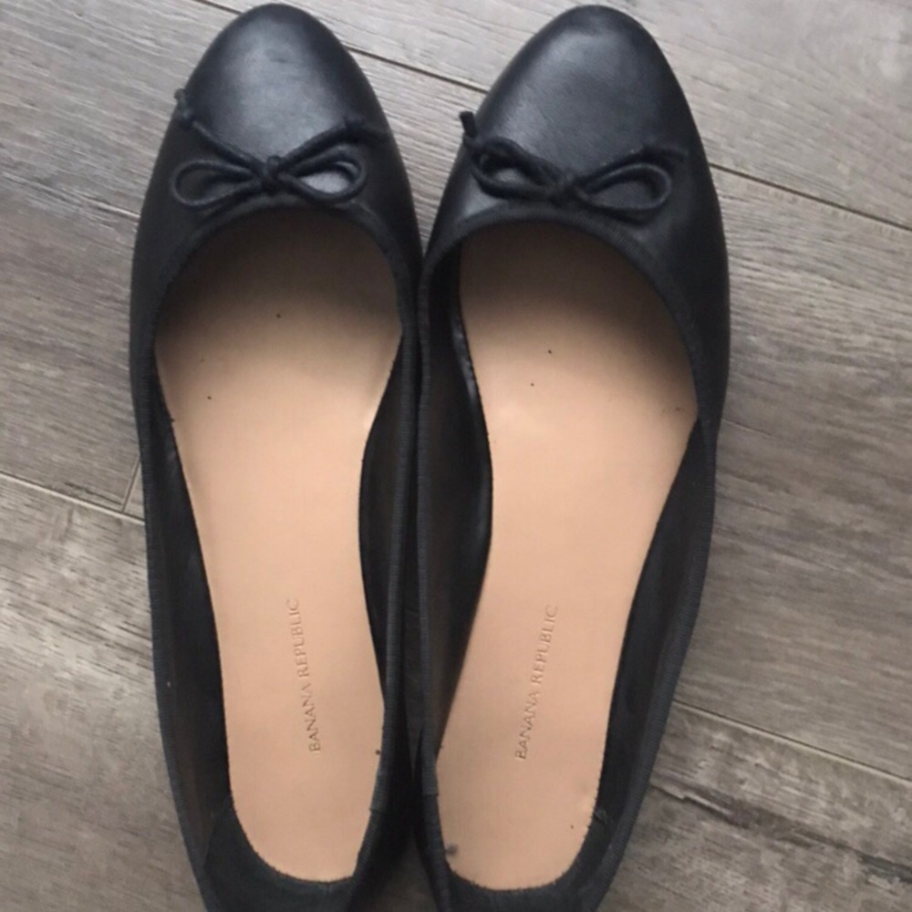 Banana Republic ballet flats